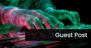 nfográfico sobre o que é guest post e como fazer estratégia de link building. No centro, aparece um computador com a frase “Seu Site” e gráficos de crescimento. Setas e correntes apontam de três lados diferentes — Blog Parceiro, Portal de Nicho e Site de Autoridade — em direção ao site principal. Acima do site, há uma seta verde subindo com um símbolo de autoridade, representando aumento de tráfego e relevância no Google. Fundo azul com elementos digitais e sensação de crescimento online.