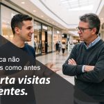 Pessoa tentando indicar alguém para outra que apresenta ser mais experiente e está desconfiada. Texto da imagem "Boca a boca não vende mais como antes" e "Converta visitas em clientes."
